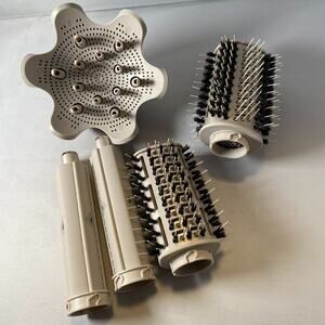 Shark FlexStyle Air Styling Drying System attachments
Oval brush concentrator